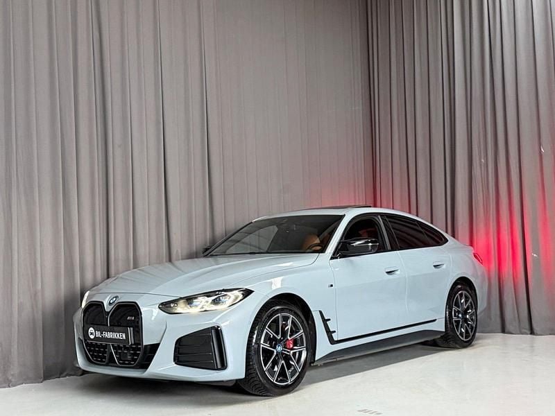Gråmetal Brugt 2022 BMW i4 M Sport Sedan | 419.900 kr. - Billede 1/4