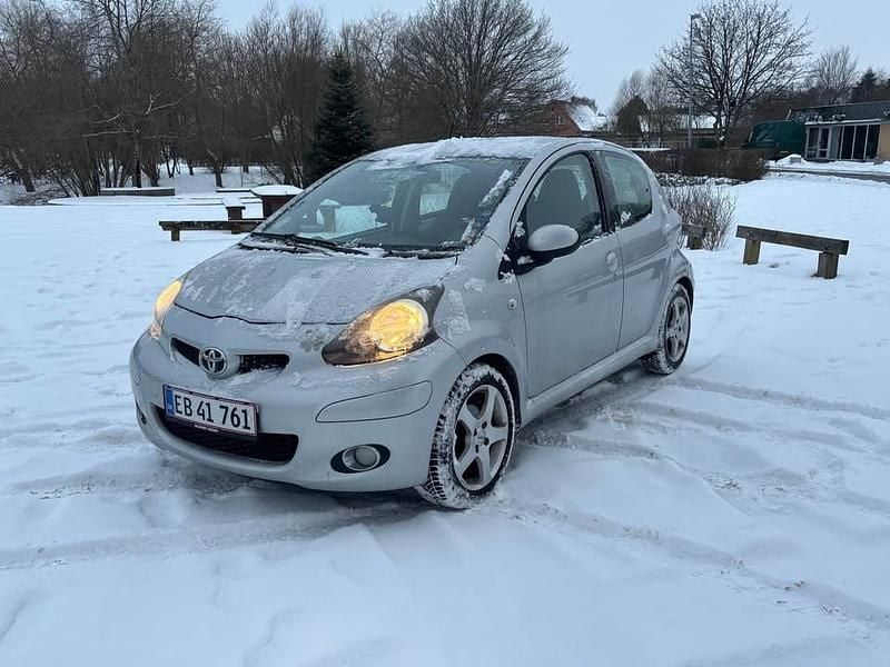 Brugt Toyota Aygo 68 HK (50 kW) 2010 Hatchback