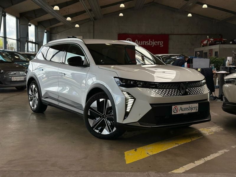 Hvid Ny 2025 Renault Scénic Techno MPV | 274.500 kr. (Fair pris) - Billede 1/4