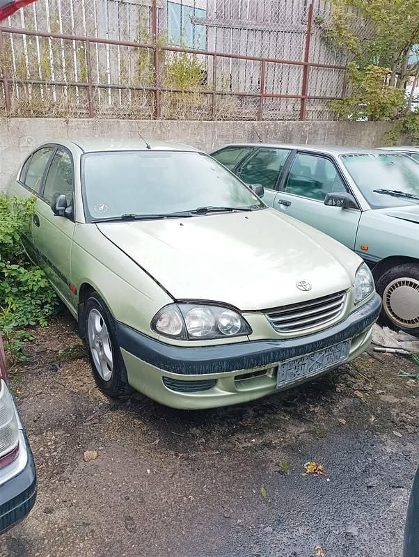 Brugt 1999 Toyota Avensis | 28.500 kr. - Billede 1/4