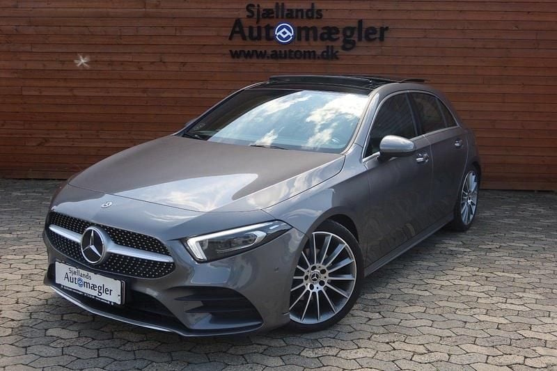 Grå Brugt 2019 Mercedes A200 AMG line Hatchback | 295.000 kr. (Dyr) - Billede 1/4