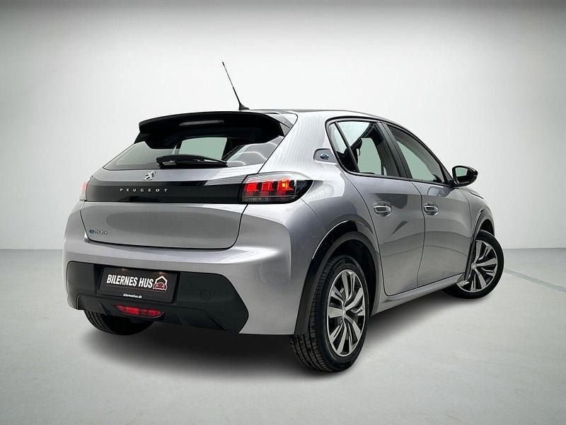 Brugt Peugeot e-208 Active 100 kW (136 HK) 2022 Sølvmetal Hatchback