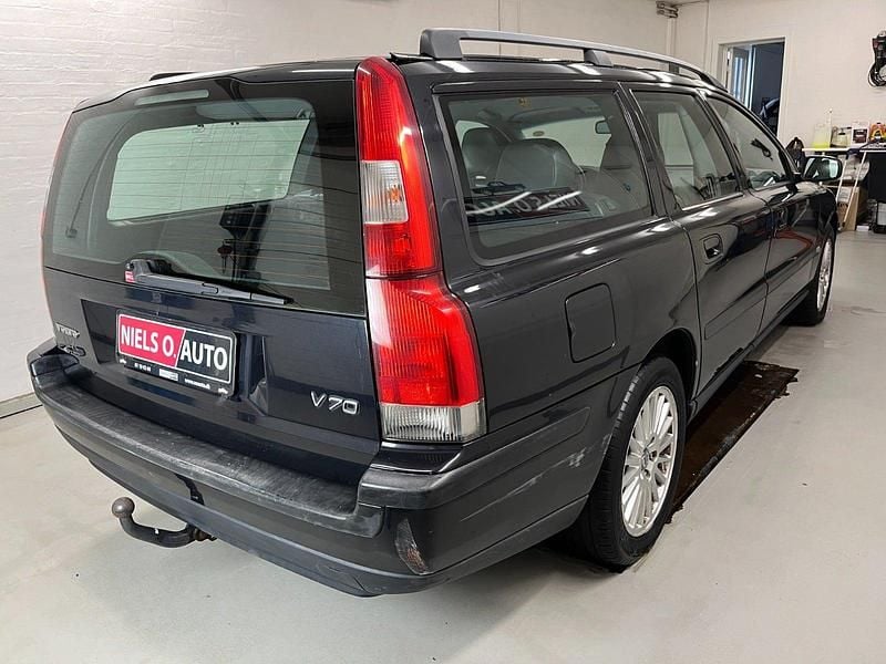 Brugt Volvo V70 Business Edition 140 HK (102 kW) 2003 Sortmetal Stationcar