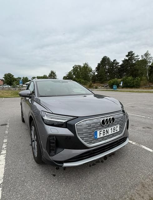 Gråmetal Brugt 2023 Audi Q4 e-tron Advanced SUV | 299.900 kr. (Fair pris) - Billede 1/4