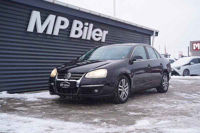 Sølvmetal Brugt 2008 VW Jetta Sportline Sedan | 39.900 kr. - Billede 1/4