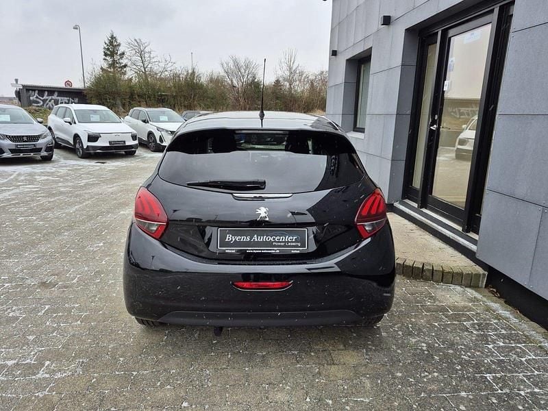 Brugt Peugeot 208 Allure Sky 82 HK (60 kW) 2016 Sort Hatchback