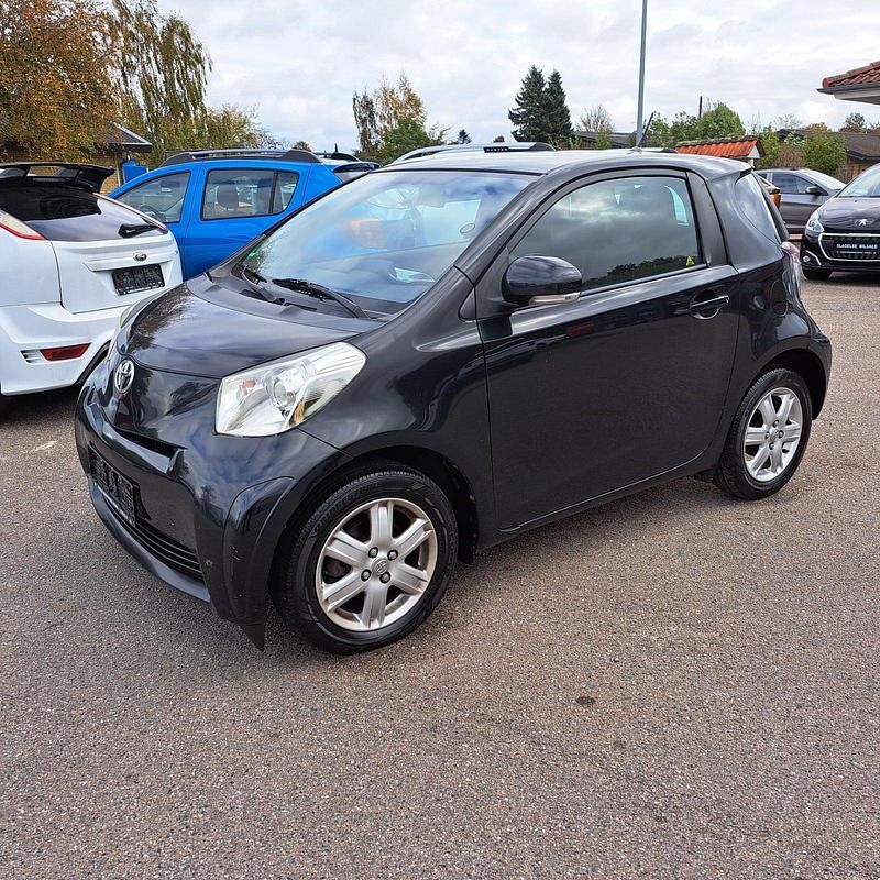 Sortmetal Brugt 2009 Toyota iQ Hatchback | 39.900 kr. - Billede 1/4
