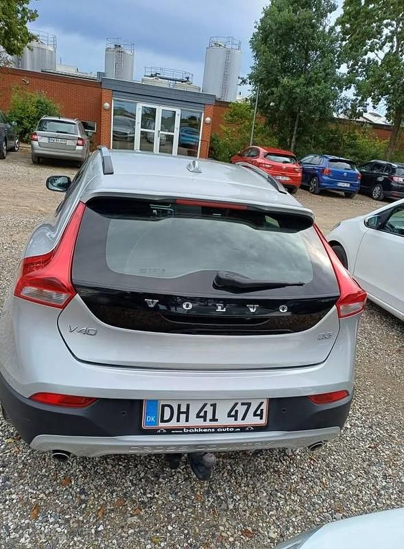 Brugt Volvo V40 Summum 150 HK (110 kW) 2013 Hatchback