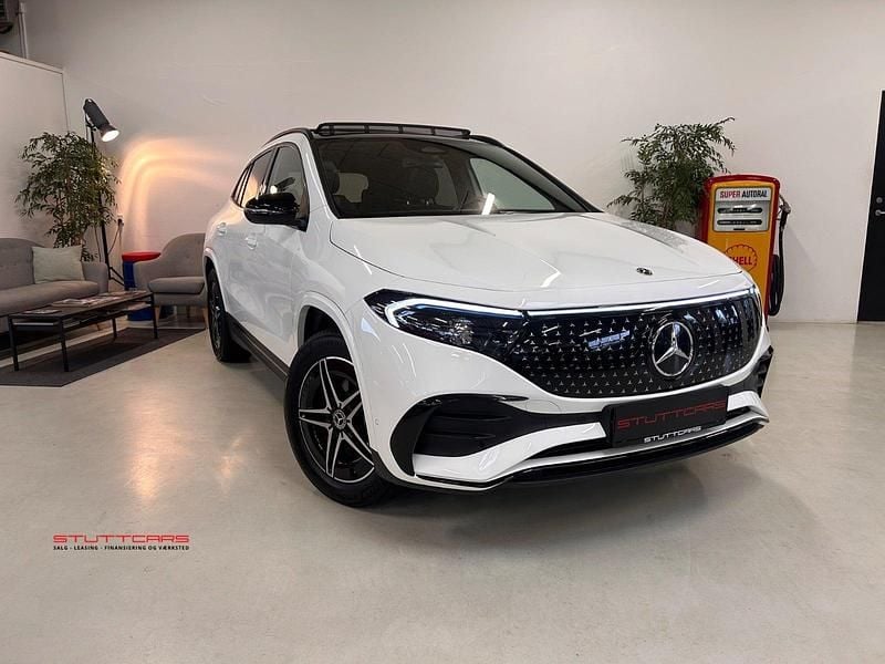Hvid Brugt 2024 Mercedes EQA250+ AMG line SUV | 314.990 kr. (Fair pris) - Billede 1/4