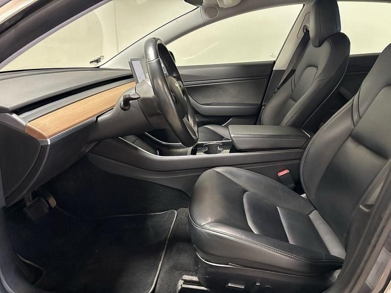 Brugt Tesla Model 3 258 kW (351 HK) 2019 Gray Sedan