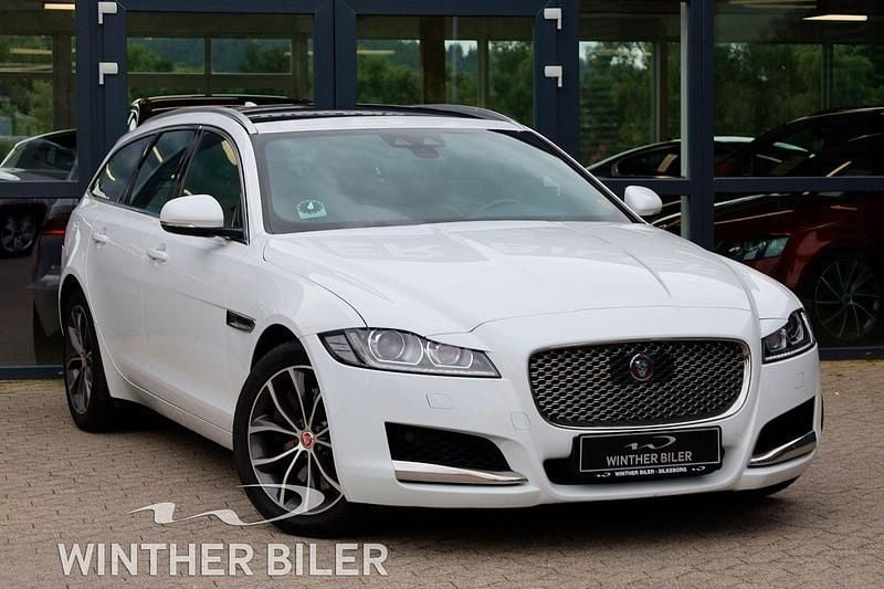 Hvid Brugt 2018 Jaguar XF Portfolio Sedan | 349.900 kr. - Billede 1/4
