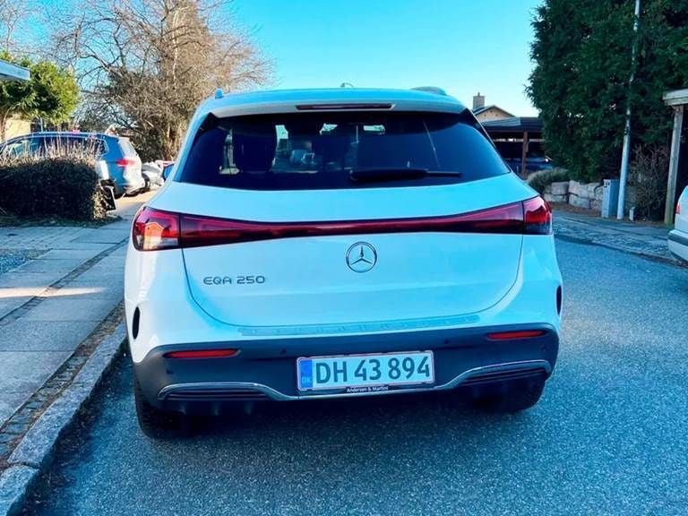 Brugt 2021 Mercedes EQA250 SUV | 339.999 kr. - Billede 1/3