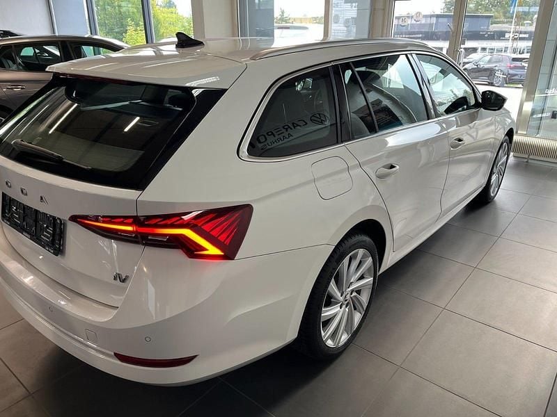 Brugt Skoda Octavia 204 HK (150 kW) 2022 Hvid Hatchback