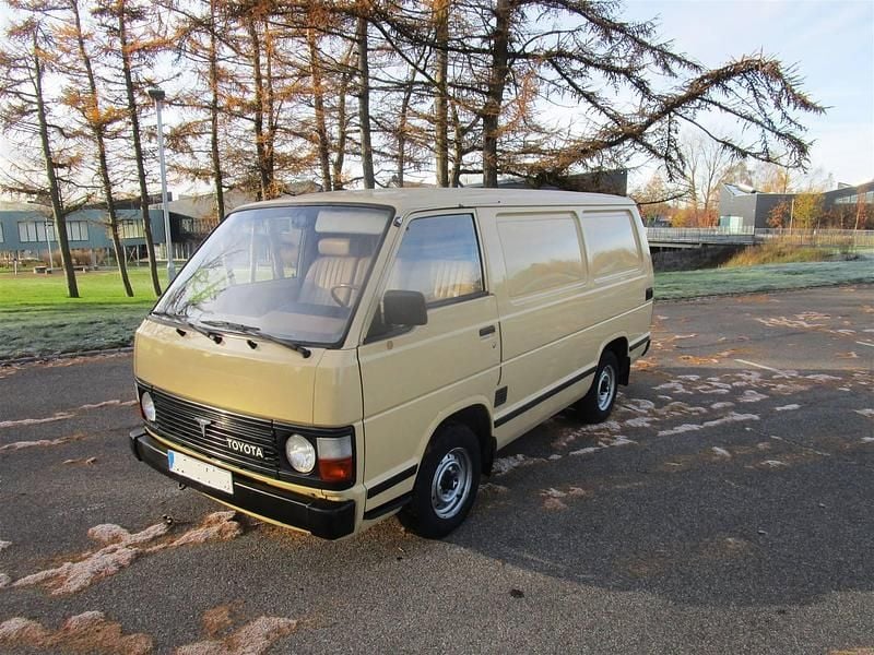 Brugt 1985 Toyota HiAce Van | 123.456 kr. - Billede 1/4