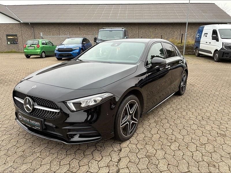 Sortmetal Brugt 2020 Mercedes A250 AMG line Sedan | 264.900 kr. (God pris) - Billede 1/4