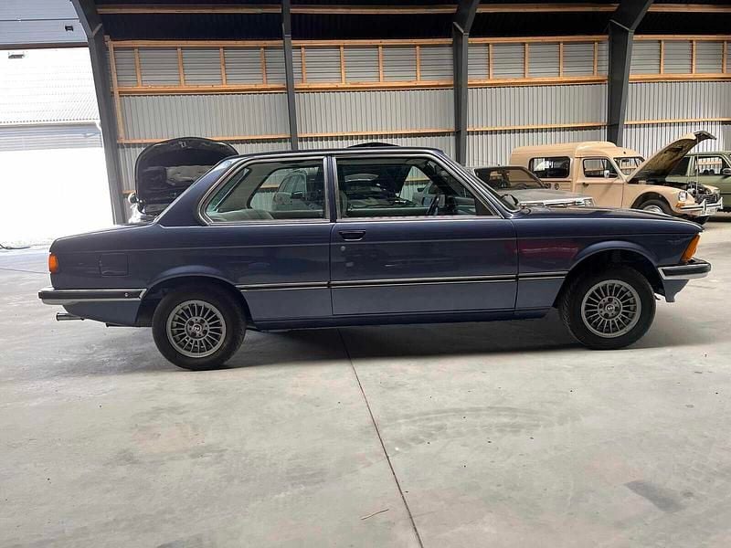 Brugt BMW 323 143 HK (105 kW) 1978 Blå