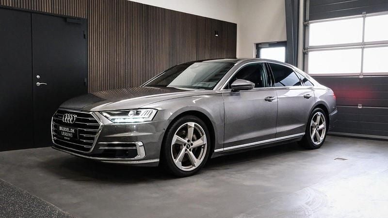 Champagnemetal Brugt 2017 Audi A8 Sedan | 5.566 kr. - Billede 1/4