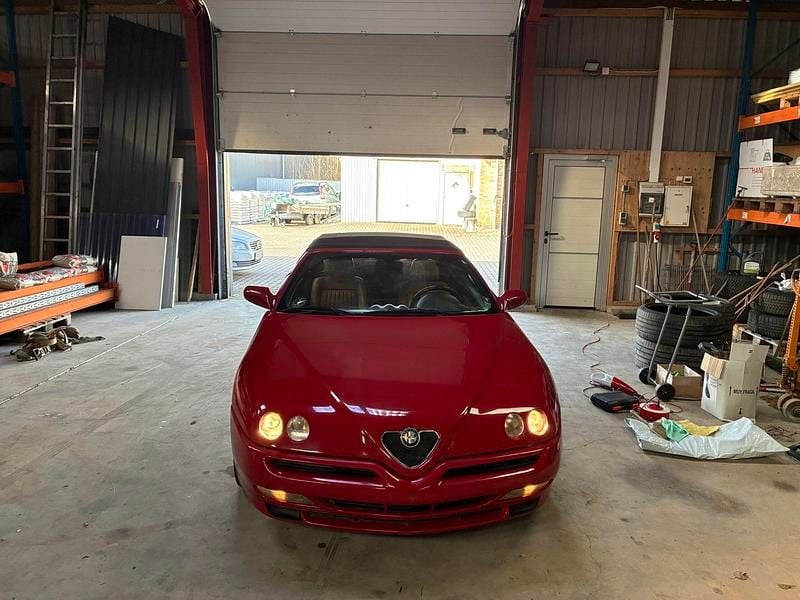 Brugt Alfa Romeo Spider 200 HK (147 kW) 1998 Rød Cabriolet