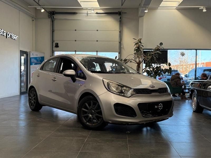 Brugt Kia Rio Active 86 HK (63 kW) 2012 Sølvmetal Hatchback