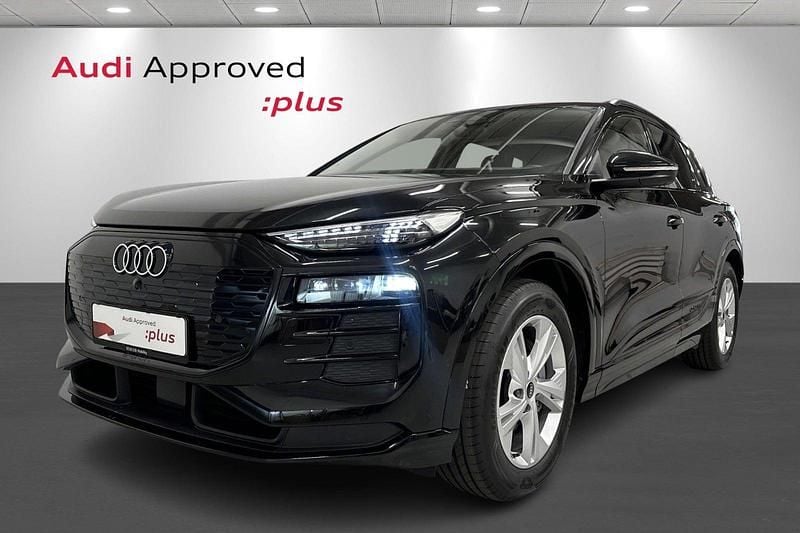 Sortmetal Brugt 2025 Audi Q6 e-tron Comfort SUV | 669.900 kr. (Super pris) - Billede 1/4
