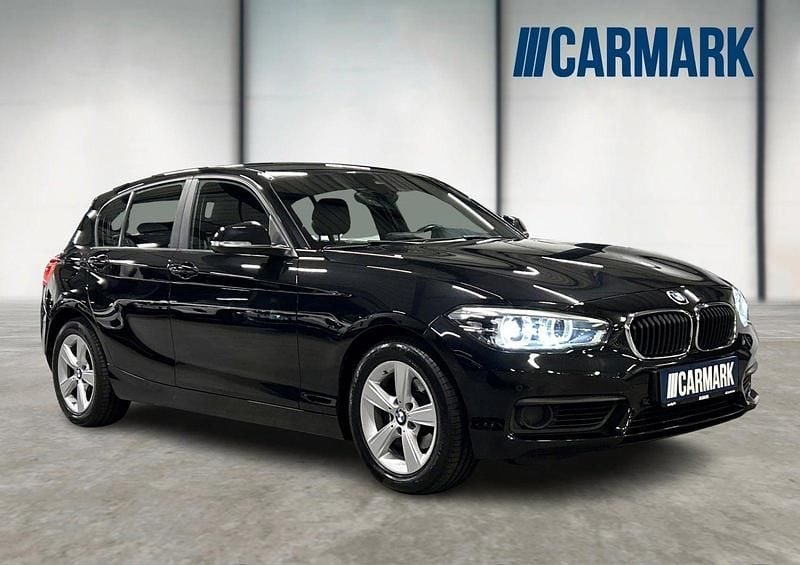 Sort Brugt 2018 BMW 118 Hatchback | 145.900 kr. (God pris) - Billede 1/4
