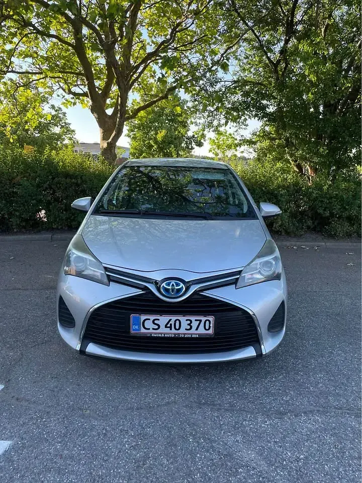 brugt-toyota-yaris-hybrid-h2-100-hk-2016-i-taastrup-h-je-taastrup