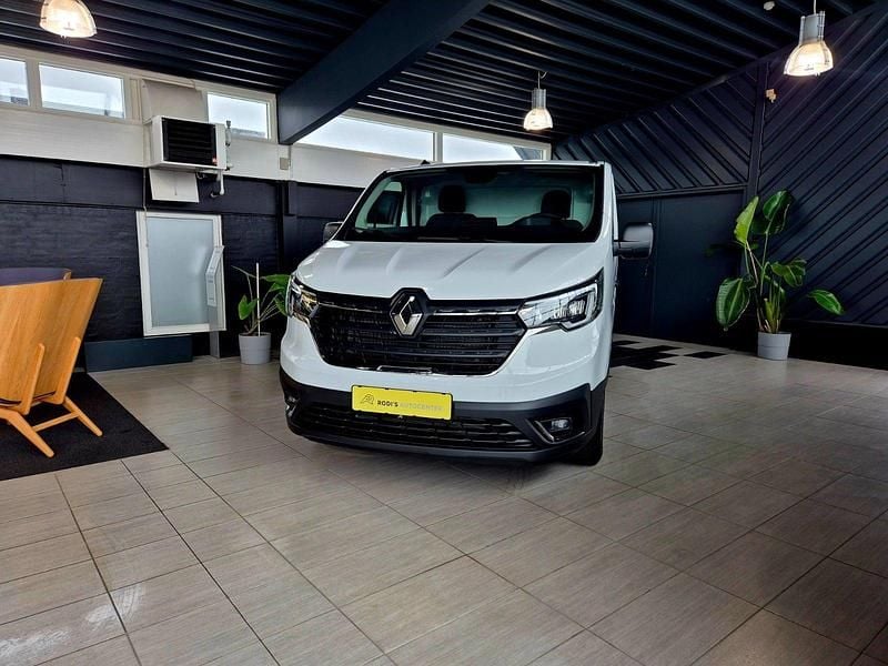 Ny Renault Trafic 150 HK (110 kW) 2025 Hvid MPV