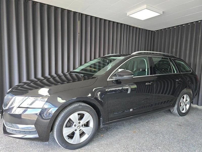 Sortmetal Brugt 2018 Skoda Octavia Style Stationcar | 174.800 kr. (Lidt for dyr) - Billede 1/4