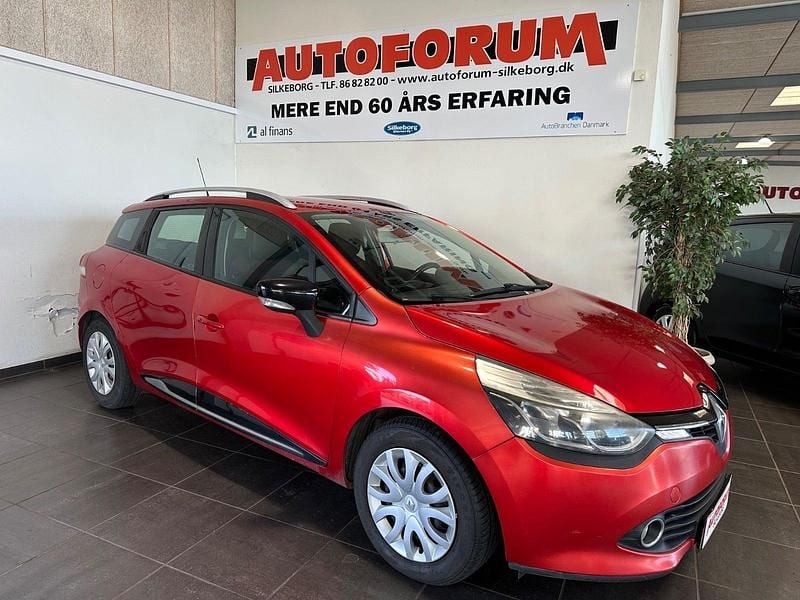 Rødmetal Brugt 2014 Renault Clio GrandTour Expression Stationcar | 29.900 kr. (God pris) - Billede 1/4