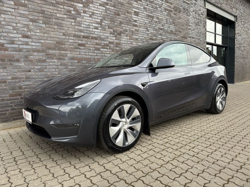 Grå Brugt 2022 Tesla Model Y Long Range SUV | 248.900 kr. (Super pris) - Billede 1/4