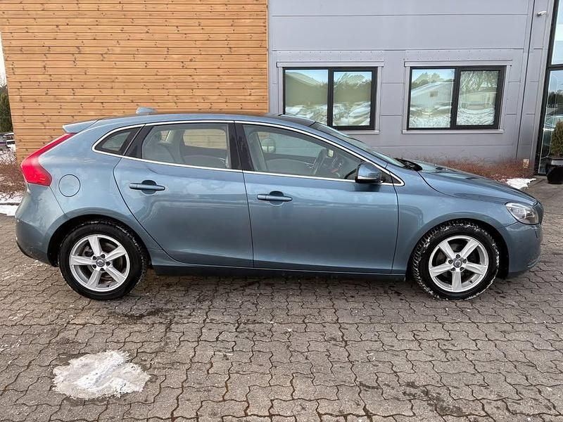 Brugt Volvo V40 Momentum 115 HK (84 kW) 2012 Hatchback
