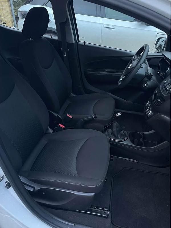 Hvid Brugt 2016 Opel Karl Enjoy Hatchback | 35.000 kr. (Fair pris) - Billede 1/1