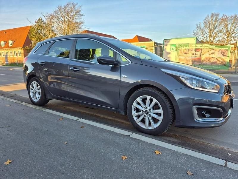 Grå Brugt 2017 Kia Ceed Hatchback | 69.800 kr. (Fair pris) - Billede 1/4