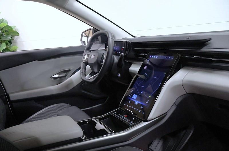 Brugt Ford Explorer Extended Range 210 kW (286 HK) 2024 Hvid SUV