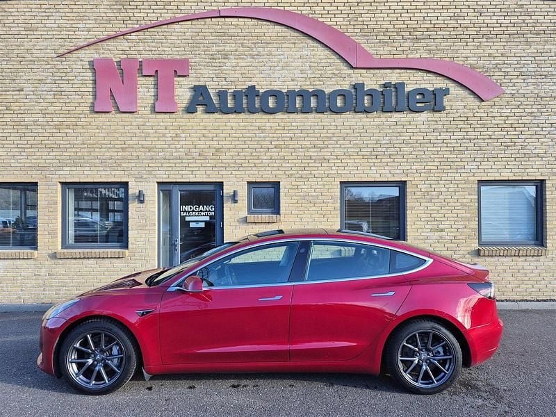 Rødmetal Brugt 2020 Tesla Model 3 Sedan | 149.900 kr. (Super pris) - Billede 1/4