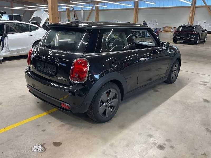 Brugt Mini Cooper SE Essential 135 kW (184 HK) 2023 Sort Hatchback