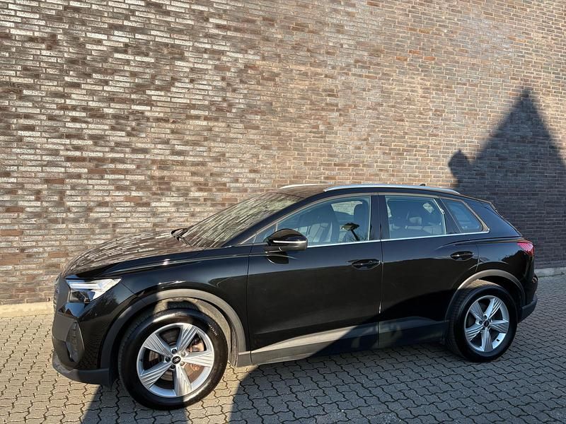 Brugt Audi Q4 e-tron 150 kW (204 HK) 2023 Sortmetal SUV