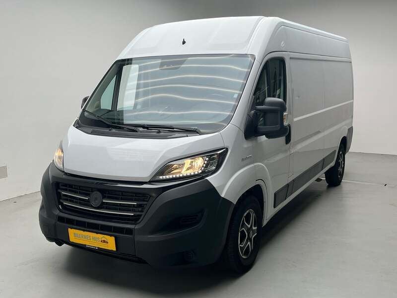 Hvid Brugt 2021 Fiat Ducato Van | 169.800 kr. - Billede 1/4
