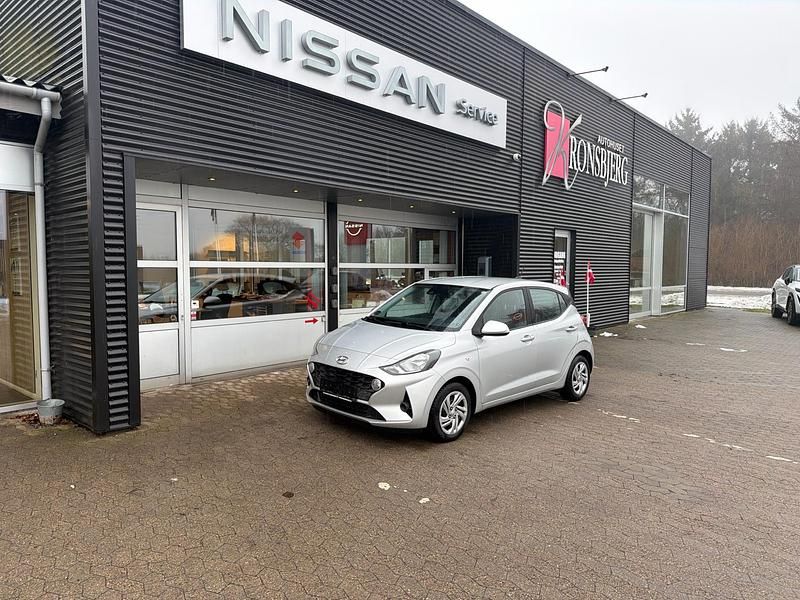 Brugt Hyundai i10 Essential 67 HK (49 kW) 2020 Sølv Hatchback