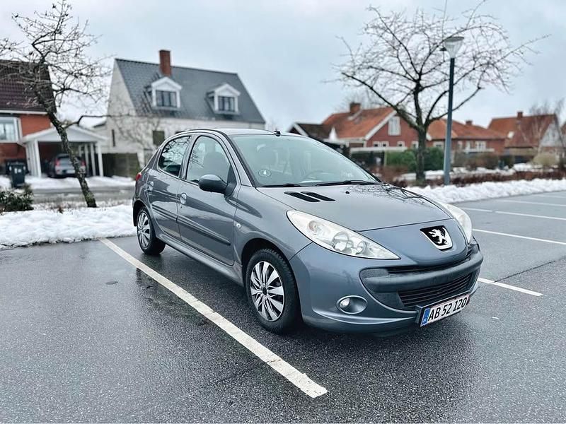 Brugt Peugeot 206+ 68 HK (50 kW) 2012 Hatchback