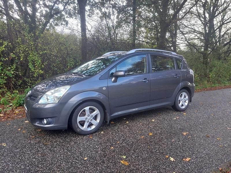 Farve: koksmetal Brugt 2007 Toyota Corolla Verso Sol MPV | 36.900 kr. - Billede 1/4