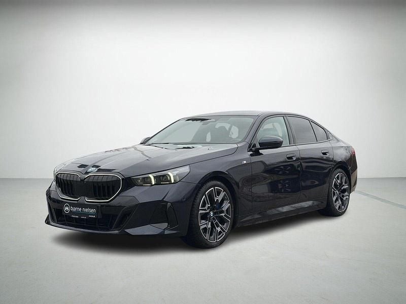 Blåmetal Brugt 2023 BMW i5 M Sport Sedan | 489.900 kr. (Fair pris) - Billede 1/4