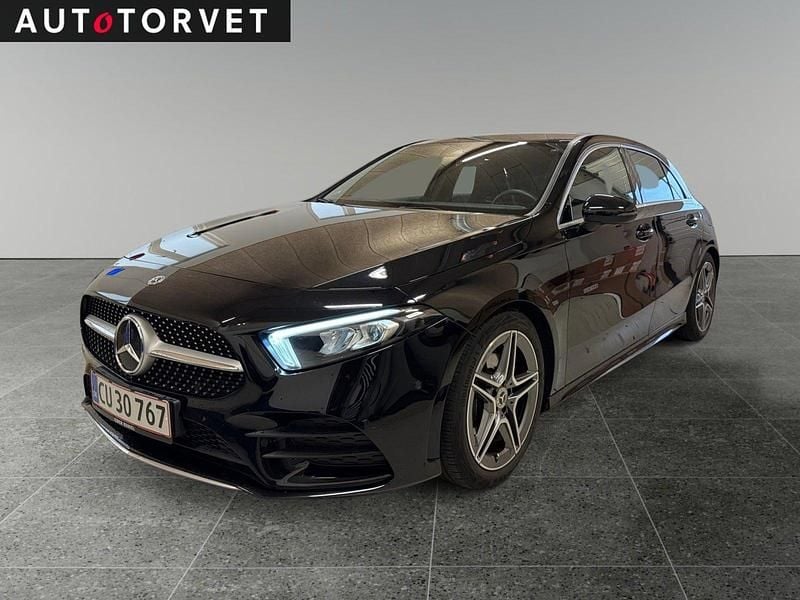 Sort Brugt 2020 Mercedes A200 AMG line Hatchback | 274.700 kr. (God pris) - Billede 1/4