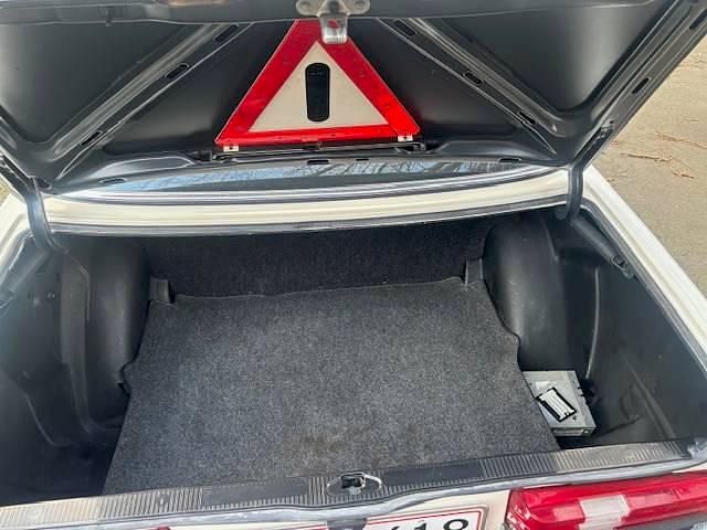 Brugt Mercedes 250 140 HK (102 kW) 1982 Sedan