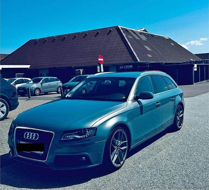 Blå Brugt 2010 Audi A4 S-Line Stationcar | 80.000 kr. (Lidt for dyr) - Billede 1/4