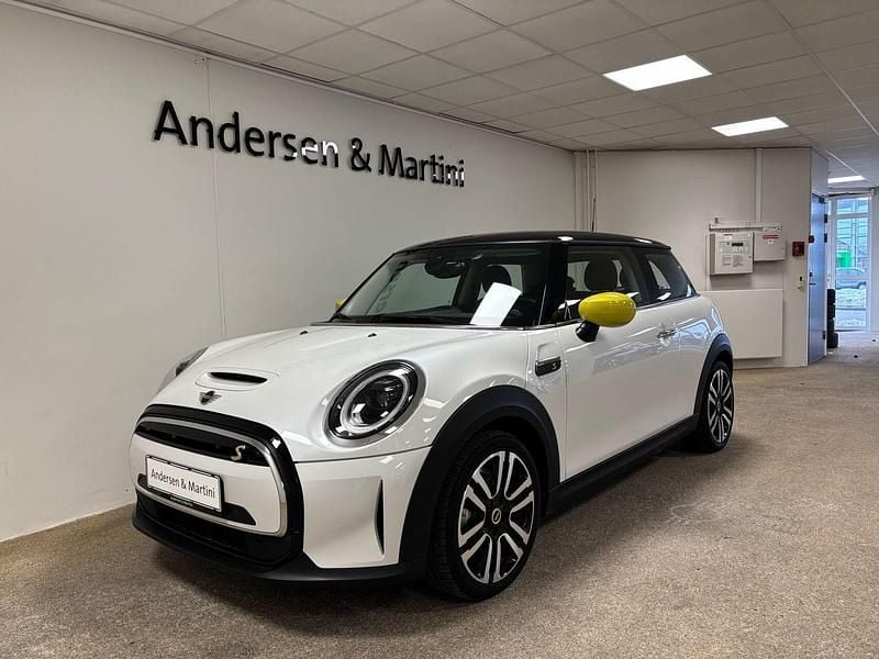 Brugt Mini Cooper 135 kW (184 HK) 2023 Nanuqwhite Hatchback