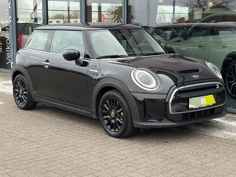 Sort Brugt 2023 Mini Cooper SE Essential Hatchback | 154.700 kr. (Fair pris) - Billede 1/3