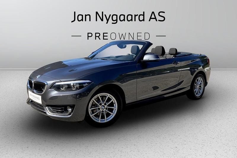 Gråmetal Brugt 2020 BMW 218 Advantage Cabriolet | 349.000 kr. - Billede 1/4