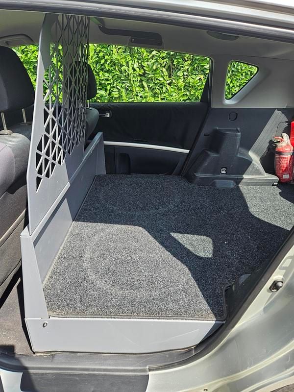 Sølvgrå Brugt 2005 Toyota Corolla Verso Terra MPV | 32.000 kr. - Billede 1/8