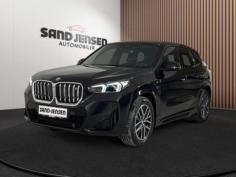 Sortmetal Brugt 2023 BMW iX1 M Sport SUV | 319.900 kr. (Super pris) - Billede 1/3